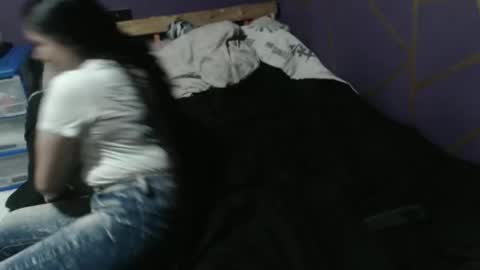 Snapshot of diana_smit_ chatting on February 4, 6:36 pm diana online show from February 4, 6:36 pm