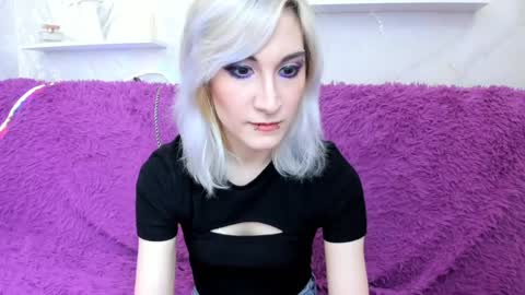 Snapshot of dianabardot chatting on April 8, 9:42 am dianabardot online show from April 8, 9:42 am