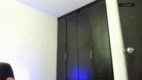 Snapshot of dianadirty1 chatting on November 19, 3:23 pm dianadirty1 online show from November 19, 3:23 pm