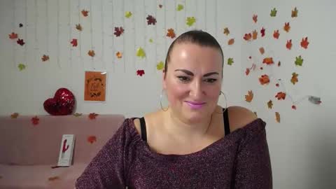 Snapshot of dianamgg chatting on November 16, 6:46 pm Diana online show from November 16, 6:46 pm