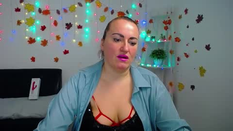 Snapshot of dianamgg chatting on December 3, 7:23 pm Diana online show from December 3, 7:23 pm