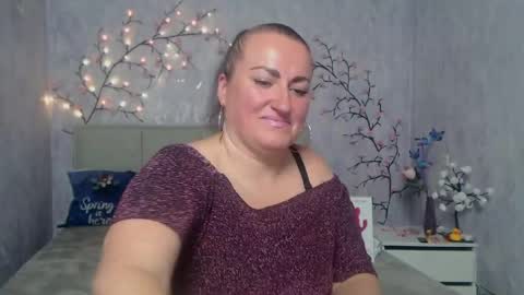 Diana online show from April 24, 7:11 am
