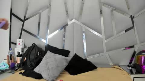 Snapshot of dianarous chatting on May 24, 3:22 am dianarous online show from May 24, 3:22 am