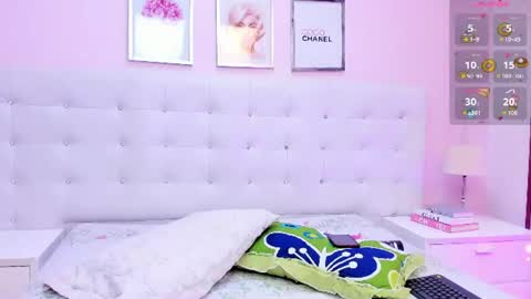 Snapshot of dianasheren chatting on June 17, 10:00 pm dianasheren online show from June 17, 10:00 pm