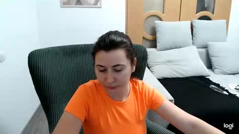 dianasmiey7 online show from January 18, 7:50 pm