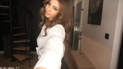 Snapshot of dianastar18 chatting on April 26, 11:13 pm dianastar18 online show from April 26, 11:13 pm