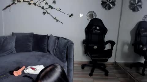 Diane  online show from March 15, 1:06 pm