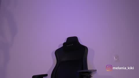 Melania   -    online show from December 28, 2:22 am