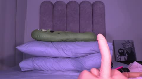 Melania   -    online show from January 5, 2:38 am