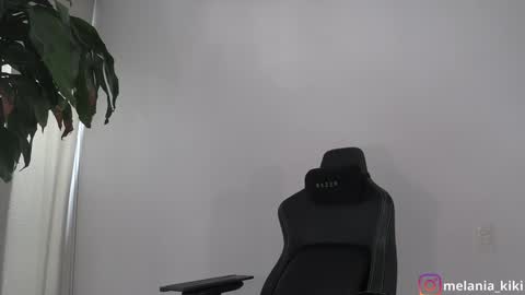 Melania   -    online show from January 10, 8:15 pm