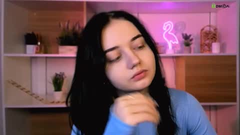 diara ti online show from December 14, 6:19 am