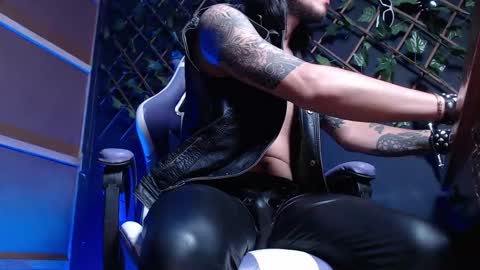 DICAPRIO online show from December 18, 3:56 am