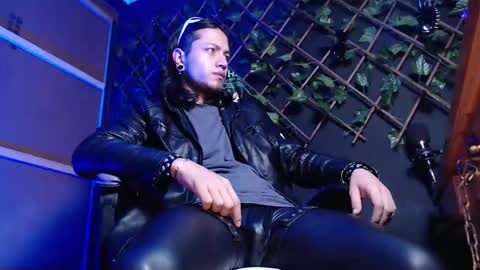 DICAPRIO online show from January 13, 8:30 am