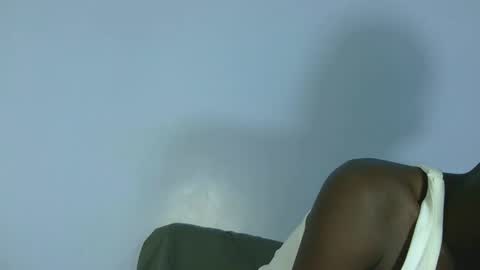 Snapshot of dick_giantcouples chatting on June 5, 11:38 am dick_giantcouples online show from June 5, 11:38 am