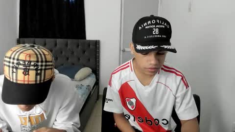 dick online show from November 24, 11:43 am