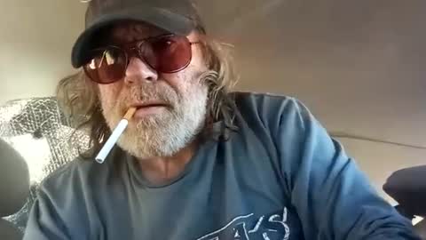 Snapshot of dickbowen64 chatting on January 10, 5:24 pm Dickbowen online show from January 10, 5:24 pm