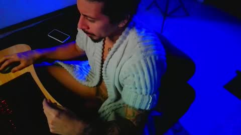 Snapshot of dickdamian_ chatting on December 9, 4:56 am Damin online show from December 9, 4:56 am