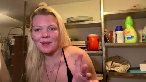 Beau online show from November 25, 8:42 pm