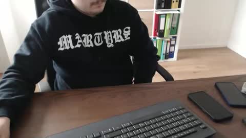 Snapshot of dickeeier96 chatting on April 13, 3:06 pm dickeeier96 online show from April 13, 3:06 pm