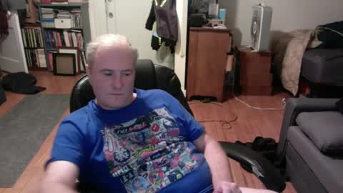 Snapshot of dickflasher5 chatting on December 10, 3:52 am Richard Fleischer online show from December 10, 3:52 am