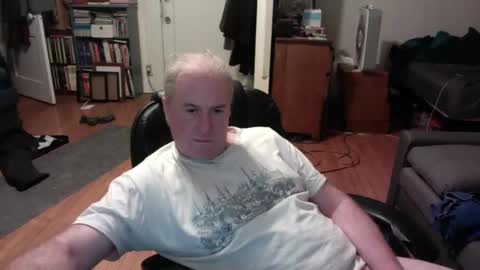 Snapshot of dickflasher5 chatting on January 20, 11:02 am Richard Fleischer online show from January 20, 11:02 am
