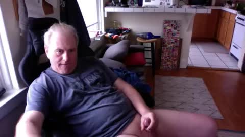 Snapshot of dickflasher5 chatting on April 9, 9:53 pm Richard Fleischer online show from April 9, 9:53 pm