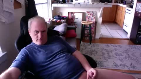 Snapshot of dickflasher5 chatting on April 13, 5:40 pm Richard Fleischer online show from April 13, 5:40 pm
