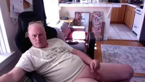 Snapshot of dickflasher5 chatting on May 12, 4:37 pm Richard Fleischer online show from May 12, 4:37 pm
