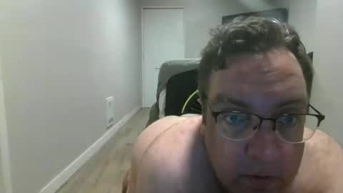 Snapshot of didgeman1984 chatting on October 9, 9:57 pm Didgeman online show from October 9, 9:57 pm