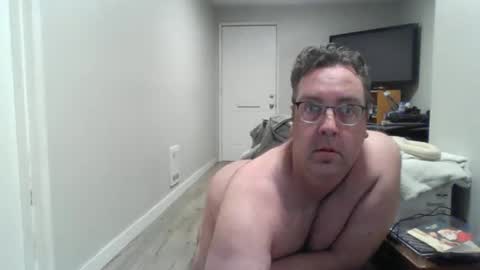 Snapshot of didgeman1984 chatting on December 4, 10:40 pm Didgeman online show from December 4, 10:40 pm