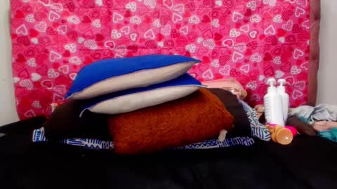 Snapshot of didiane_ chatting on February 11, 11:22 pm Diane online show from February 11, 11:22 pm