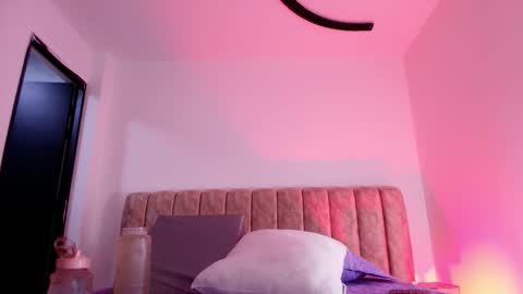 Diane online show from November 11, 7:14 pm