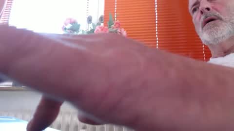 Snapshot of didiegal1 chatting on April 7, 7:20 am squirtcock online show from April 7, 7:20 am