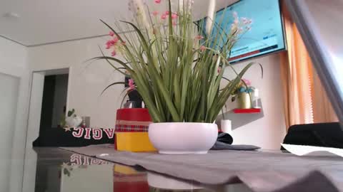 Snapshot of didiegal1 chatting on May 8, 10:53 am squirtcock online show from May 8, 10:53 am