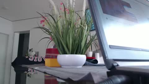 Snapshot of didiegal1 chatting on May 14, 8:10 am squirtcock online show from May 14, 8:10 am
