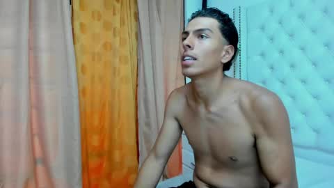 Snapshot of diego_stonee chatting on May 25, 7:53 pm Diego online show from May 25, 7:53 pm