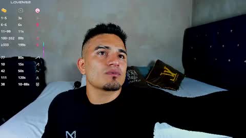 Snapshot of diegoalejandro_ chatting on July 30, 5:17 am Diego Alejandro online show from July 30, 5:17 am