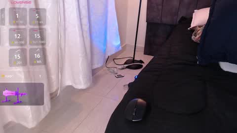 alexander online show from March 8, 9:51 pm