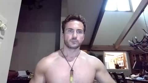 Snapshot of diegodavids chatting on May 28, 12:52 am diegodavids online show from May 28, 12:52 am