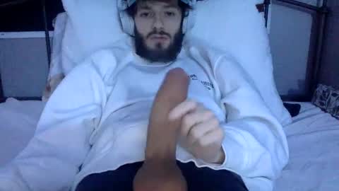 Snapshot of digbicknik chatting on February 1, 10:44 pm digbicknik online show from February 1, 10:44 pm