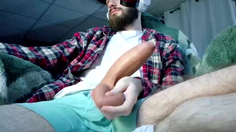 Snapshot of digbicknik chatting on September 17, 1:51 am digbicknik online show from September 17, 1:51 am