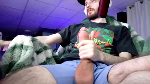 Snapshot of digbicknik chatting on October 18, 1:08 am digbicknik online show from October 18, 1:08 am