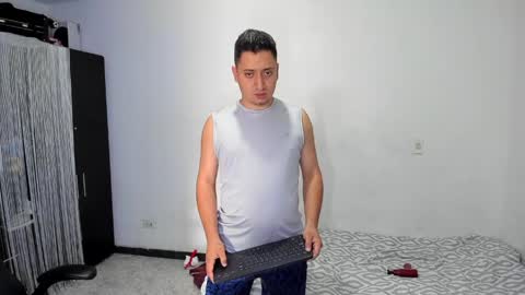 diiego_xxx online show from April 27, 5:11 pm