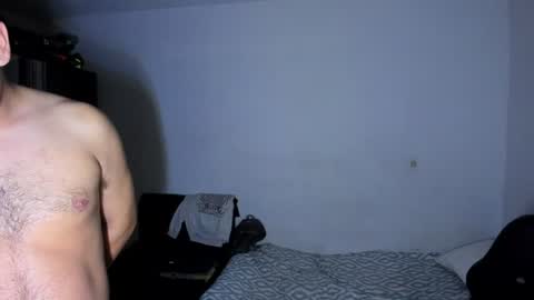 Snapshot of diiego_xxx chatting on June 18, 12:55 am diiego_xxx online show from June 18, 12:55 am