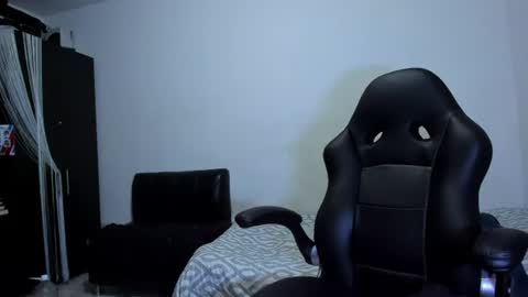 Snapshot of diiego_xxx chatting on July 14, 11:54 pm diiego_xxx online show from July 14, 11:54 pm