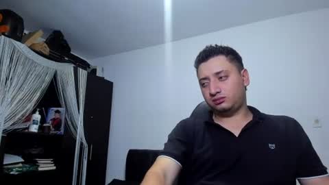 Snapshot of diiego_xxx chatting on July 16, 2:06 am diiego_xxx online show from July 16, 2:06 am