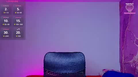 Snapshot of diiosa_latina chatting on June 9, 7:03 pm diiosa_latina online show from June 9, 7:03 pm
