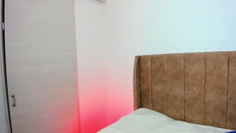 Snapshot of dilan_coy chatting on December 15, 10:36 pm Dilan Coy online show from December 15, 10:36 pm