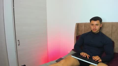 Snapshot of dilan_coy chatting on January 8, 8:00 pm Dilan Coy online show from January 8, 8:00 pm