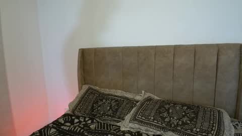 Snapshot of dilan_coy chatting on February 3, 10:37 pm Dilan Coy online show from February 3, 10:37 pm